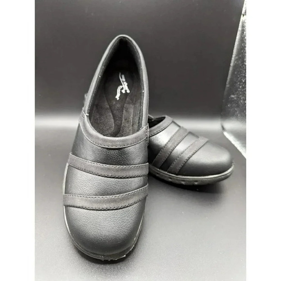 Easy Street Women's Hymn Comfort Slip-On Shoe Size 6 - Picture 2 of 5